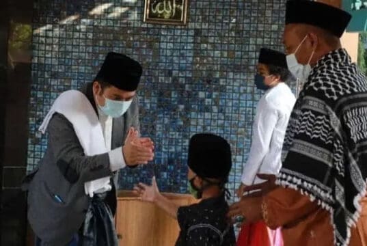 Cegah Covid-19, Wali kota Tangerang Laksanakan Sholat Idul Adha di Rumah Cegah Covid-19, Wali kota Tangerang Laksanakan Sholat Idul Adha di Rumah