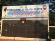 Lewat Spanduk dan Video Tron, Polres Metro Tangerang Kota Ajak Warga Ayo Pakai Masker