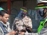 Operasi Protokol Kesehatan di Jatiuwung, Polisi Tegur Pengendara Tidak Gunakan Masker