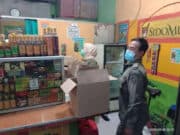 Tegakkan Perda, Satpol PP Kota Tangerang Sita Puluhan Botol Miras dari Pedagang Jamu