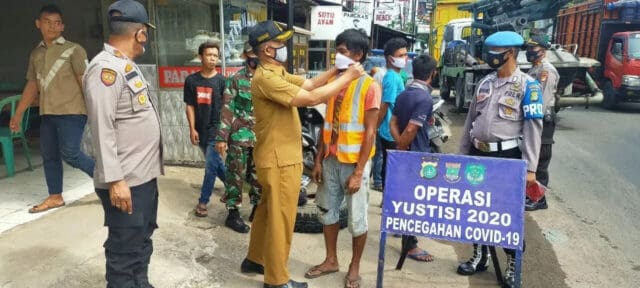 Cegah Penyebaran Covid-19, Tiga Pilar Kecamatan Curug Gelar Operasi Yustisi