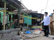 Sachrudin Kunjungi Rumah Warga Korban Kebakaran di Neglasari