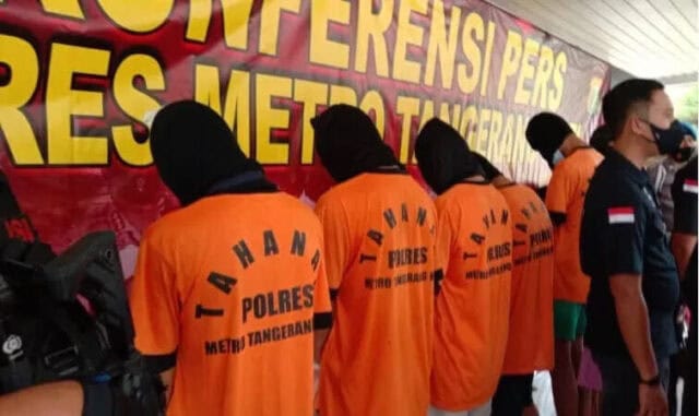 Anarkis Tolak UU Omnibus Law di Daan Mogot, Polisi Tetapkan Enam Tersangka