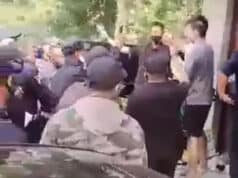 Viral, Sekuriti Geruduk Penghuni Rumah di Green Lake City Cipondoh Kota Tangerang Viral, Sekuriti Geruduk Penghuni Rumah di Green Lake City Cipondoh Kota Tangerang