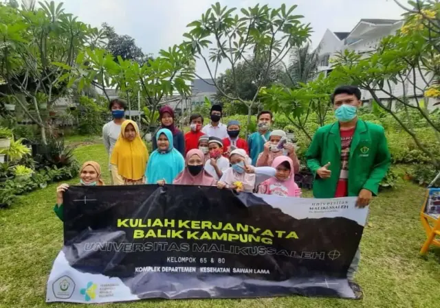 Peringatan Maulid Nabi Bersama Anak-anak Komplek Departemen Kesehatan Peringatan Maulid Nabi Bersama Anak-anak Komplek Departemen Kesehatan