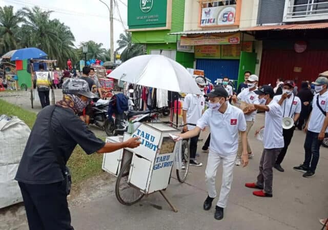 Kaum Milenial Gelar Aksi Simpatik Dukung Pasangan Muhamad-Saras