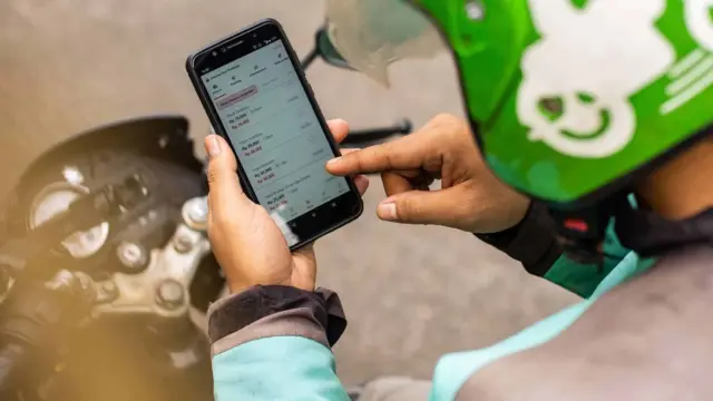 Kolaborasi Telkomsel - Gojek Perkuat Digitalisasi UMKM Kolaborasi Telkomsel - Gojek Perkuat Digitalisasi UMKM