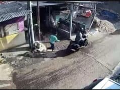 Viral Video Bocah Asik Main Hp Dirampas Pelaku Bermotor di Tangerang Terungkap Viral Video Bocah Asik Main Hp Dirampas Pelaku Bermotor di Tangerang Terungkap