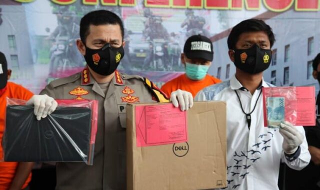 Dua WNI dan Satu WNA Pencuri Laptop di Bandara Soekarno-Hatta Diringkus Polisi