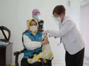 Jalani Suntik Vaksin, Airin Yakin Vaksinasi Menciptakan Kekebalan Tubuh