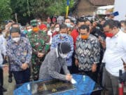 Risma Resmikan Jalan dan 16 MCK di Kota Serang, Bhakti SMSI Untuk Negeri