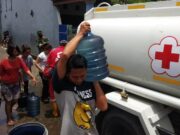 PMI Kota Tangerang Distribusi Air Bersih Ke Warga Terdampak Banjir