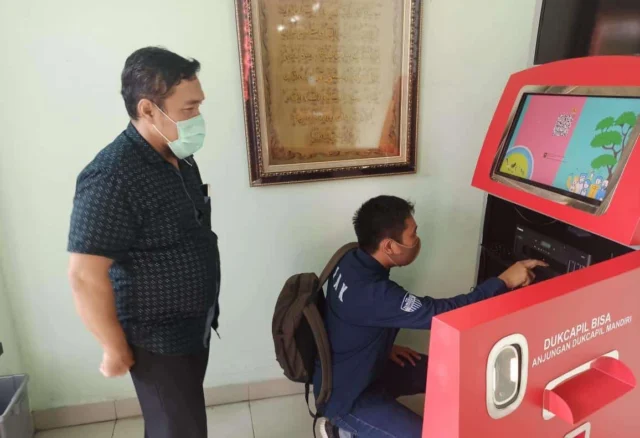 Dinas Kependudukan dan Catatan Sipil (Disdukcapil) Kabupaten Tangerang akan luncurkan mesin Anjungan Dukcapil Mandiri (ADM).