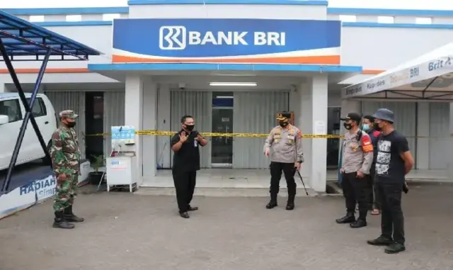 Olah TKP Perampokan di ATM BRI Kukun Langsung Kapolresta Tangerang Olah TKP Perampokan di ATM BRI Kukun Langsung Kapolresta Tangerang