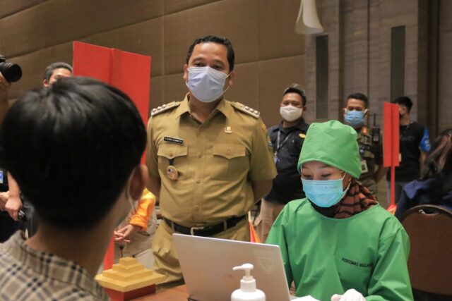 Vaksin Covid-19 Sasar Pedagang Pasar dan Pegawai Pertokoan di Tangerang