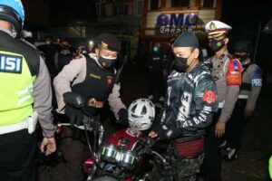 Polresta Tangerang  Gelar Patroli Skala Besar Antisipasi Guantibmas dan Covid-19