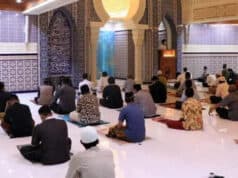 Awal Ramadhan 13 April 2021, Tarawih Pertama Arief Ingatkan Prokes di Masjid Awal Ramadhan 13 April 2021, Tarawih Pertama Arief Ingatkan Prokes di Masjid