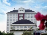 Hotel Grand Zuri BSD City Sediakan Fasilitas dan pelayanan family friendly