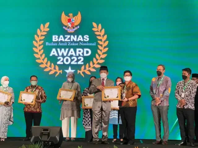 Lazada Terima Penghargaan Baznas Lazada Terima Penghargaan Baznas