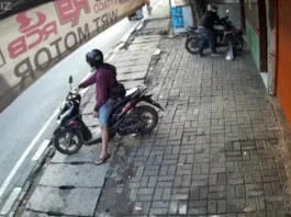Terekam CCTV, Motor Tukang Sapu Kota Tangerang Raib Digondol Maling