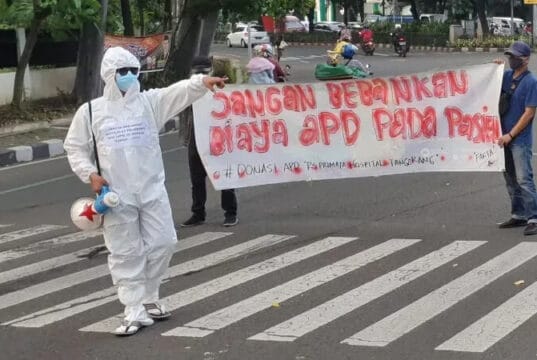 Protes Biaya Mahal APD Dibebankan ke Pasien Covid-19, FAKTA Donasi Koin Protes Biaya Mahal APD Dibebankan ke Pasien Covid-19, FAKTA Donasi Koin
