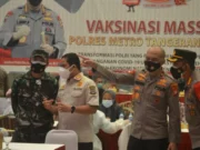 Serentak se-Indonesia, 1.216 Dosis Vaksin Disuntik Polisi di Mall Balekota Tangerang