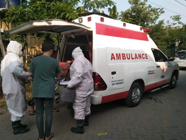 Alfamart Siapkan Ambulance Gratis untuk Pasien Covid-19