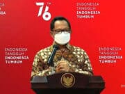 Mendagri Tegaskan UMKM Diperbolehkan Beroperasi dengan Prokes Ketat dan Pengaturan Pemda