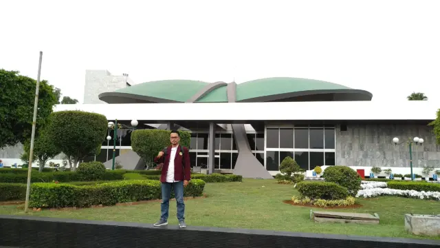 Mohamad Iyos Rosyid, S,KPm, Mahasiswa Pascasarjana Magister Administrasi Publik, UNTIRTA. Mohamad Iyos Rosyid, S,KPm, Mahasiswa Pascasarjana Magister Administrasi Publik, UNTIRTA.