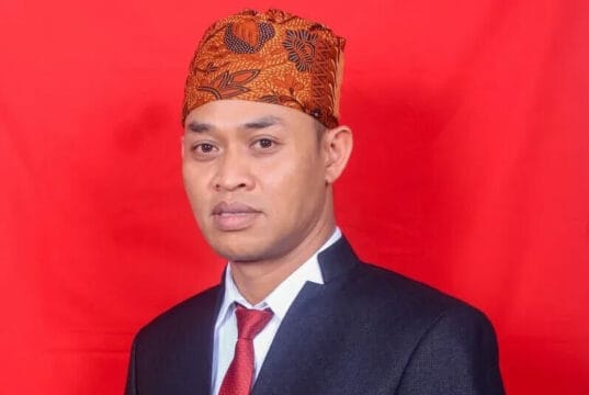 Masyarakat Optimis, Jaro Kojot Pimpin Dua Periode Citorek Tengah Ajat Sudrajat atau yang sering disapa Jaro Kojot, Kepala Desa Citorek Tengah 2015-2021.