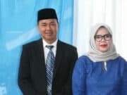 H. Aan Irawan (Kepala Desa Kadujajar 2015-2021) dan istrinya.