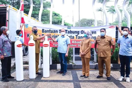 Pemkot Tangsel Terima Bantuan 50 Tabung Oksigen dari PT. Pratama