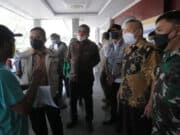 Walkot Tangerang Sambangi Vaksinasi Perempuan Jenggala dan PT Olam Indonesia