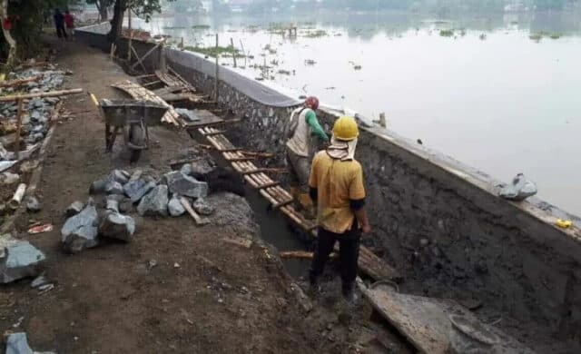 Turap Situ Kelapa Dua yang Ambruk Sudah di Perbaiki