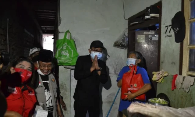 Bansos PDI Perjuangan Kota Tangerang Tepat Sasaran, Gatot: Pansus Bansos Segera Berjalan