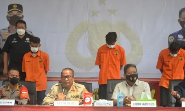 Polisi Tangkap Otak dan Pelaku Penembakan Ustad Armand di Tangerang Polisi Tangkap Otak dan Pelaku Penembakan Ustad Armand di Tangerang