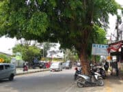 Toko foto copy Rizky di lingkungan sekitar halaman kampus UNTIRTA.