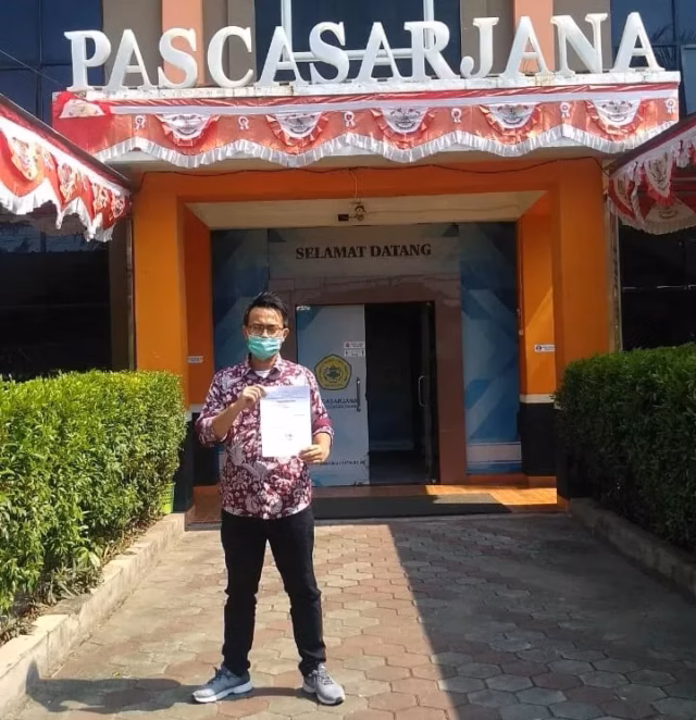 Mohamad Iyos Rosyid, S.KPm, M.AP, Pemerhati Kebijakan dan Politik Pilkades Kabupaten Lebak. Mohamad Iyos Rosyid, S.KPm, M.AP, Pemerhati Kebijakan dan Politik Pilkades Kabupaten Lebak.