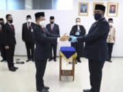 Mendagri Lantik Paulus Waterpauw sebagai Deputi Bidang Pengelolaan Potensi Kawasan Perbatasan BNPP