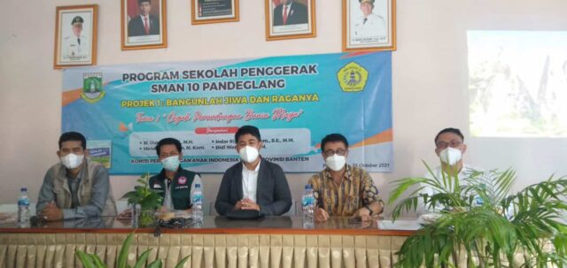 SMAN 10 Pandeglang Adakan Seminar Anti Perundungan Dunia Maya Mengahadirkan LPA Banten