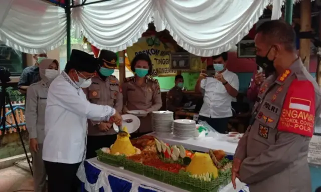 Vaksinasi Merdeka Wilayah Aglomerasi, Polres Metro Tangerang Kota Terbaik Vaksinasi Merdeka Wilayah Aglomerasi, Polres Metro Tangerang Kota Terbaik