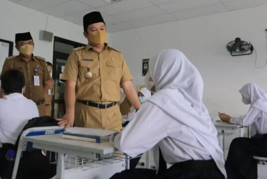 Testing Masif 5 Sekolah di Kota Tangerang Tidak Ditemukan Kasus Positif Covid-19 Testing Masif 5 Sekolah di Kota Tangerang Tidak Ditemukan Kasus Positif Covid-19