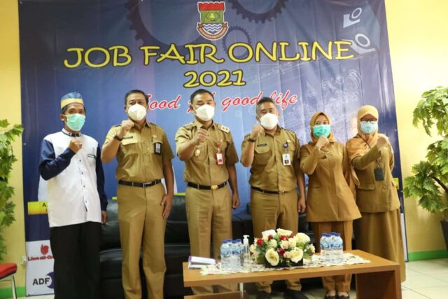 Wakil Bupati Tangerang Buka Job Fair Online 2021, Plt Kepala Disnaker Beni Rachmat: Ada 7.826 lowongan kerja dari 25 Perusahaan