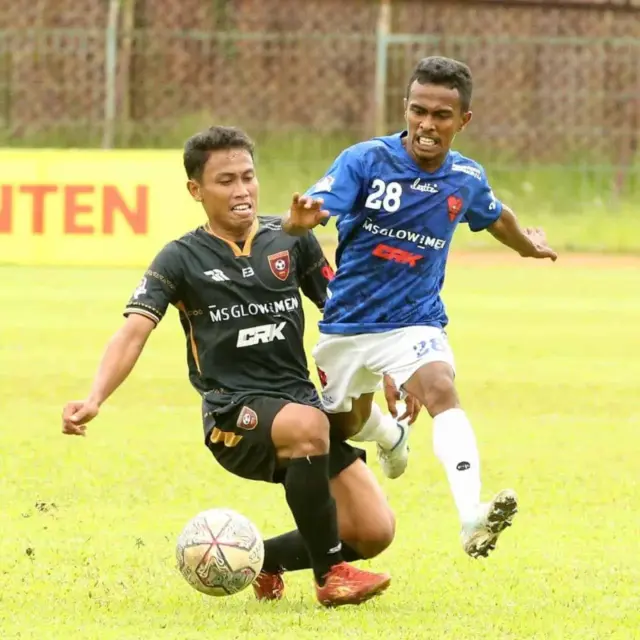 Kodir Tayo Pencetak Gol ke 3 Farmel FC versus Matrix FC Kodir Tayo Pencetak Gol ke 3 Farmel FC versus Matrix FC