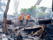 Kebakaran Lapak Tak Berizin di Kavling DPR, Rumah Warga Ikut Terbakar