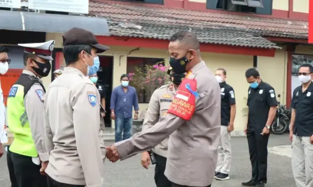 Kapolres Metro Tangerang Kota: Polisi Harus Good Looking Kapolres Metro Tangerang Kota: Polisi Harus Good Looking