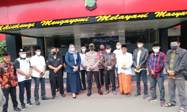 Buntut Bentrok di Ciledug, Pentolan Ormas Dikumpulkan di Mapolres Metro Tangerang Kota Sudahi Anarkis