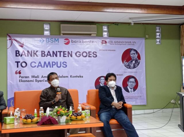 Dirut Bank Banten Paparkan Konsep Ekonomi Kerakyatan Syariah di ITB Ahmad Dahlan
