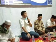 Ukar Sar'ih Anggota DPRD Kabupaten Tangerang saat memberikan sambutannya di kegiatan reses bersama warga.