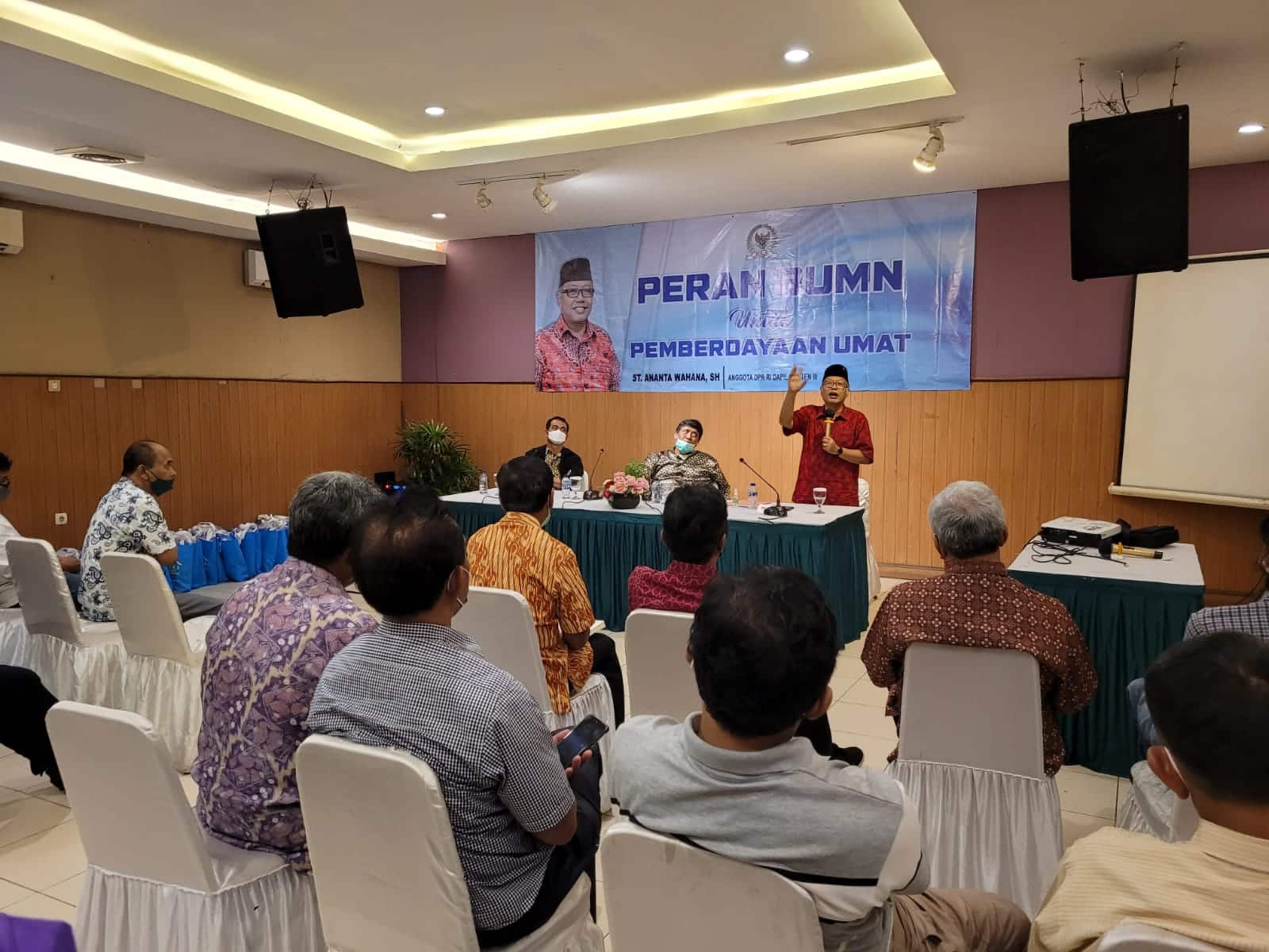 Kegiatan sosialisasi “Peran BUMN untuk Pemberdayaan Umat” di Rumah Makan Telaga Seafood, Kota Tangerang Selatan, Minggu (26/12/2021).